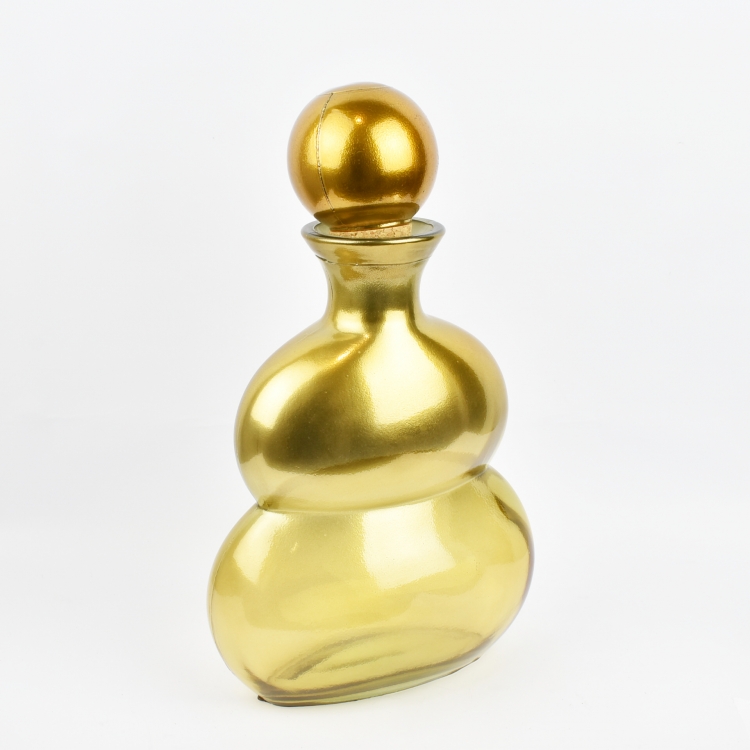 ΚΑΡΑΦΑ ΣΕ 3 ΧΡΩΜΑΤΑ Γυαλί 21*11*33